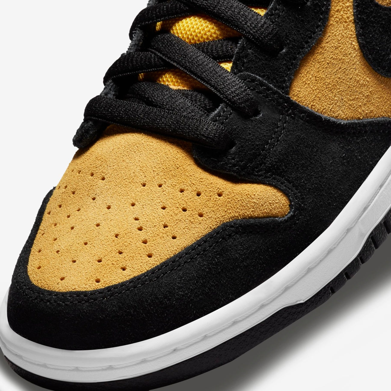 Nike SB Dunk High Pro "Maize and Black"