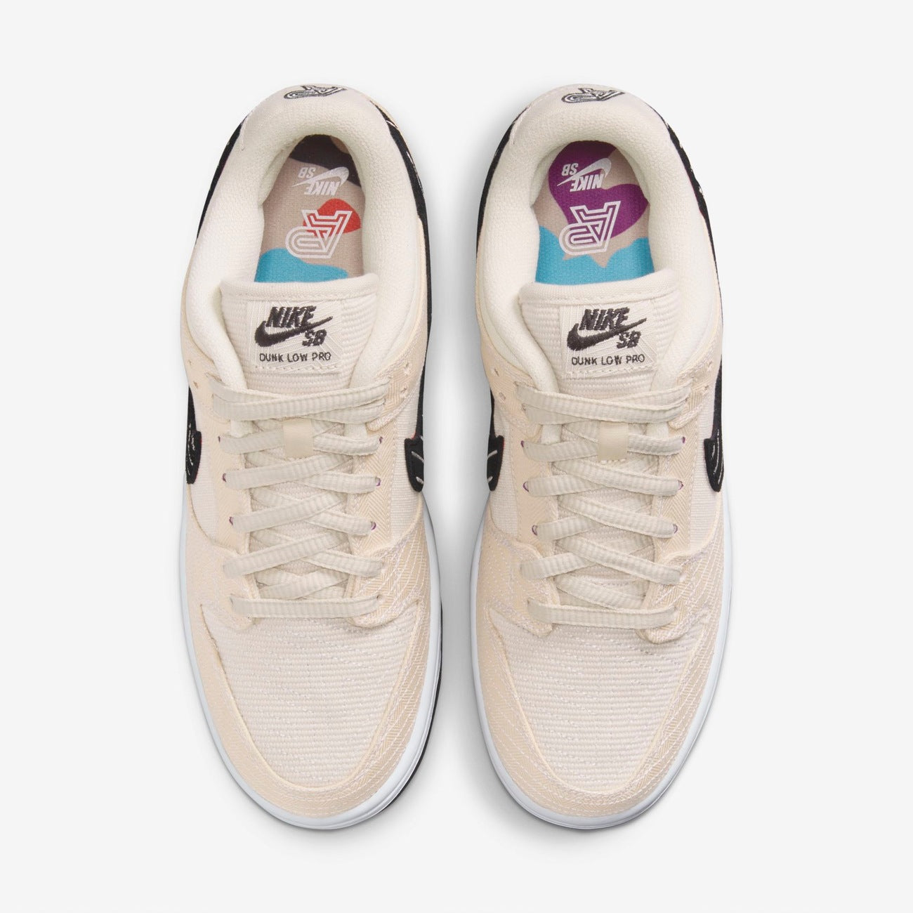 Nike Dunk Low x “ Pearl White” Albino & Preto