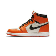 Nike Air Jordan 1 Retro High OG "Black/Starfish-Sail"
