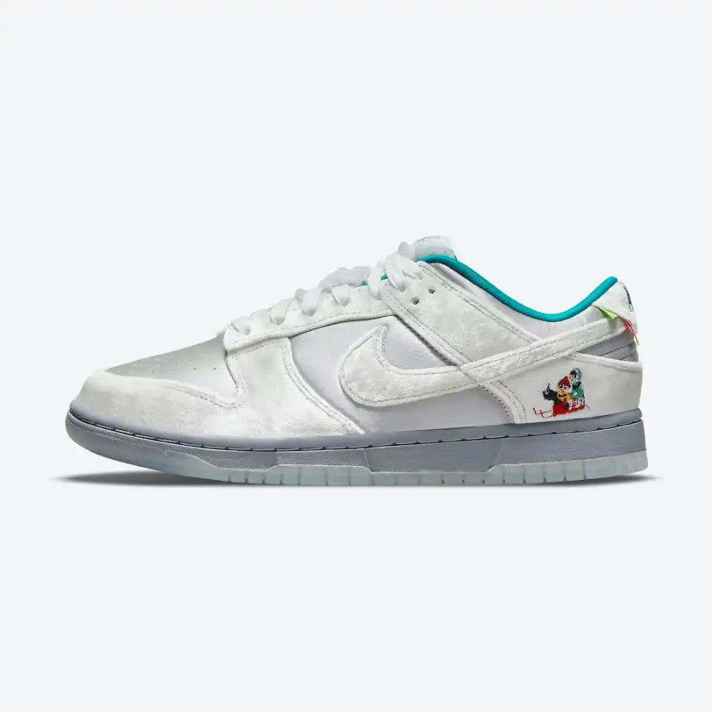 Nike Dunk Low "Ice"