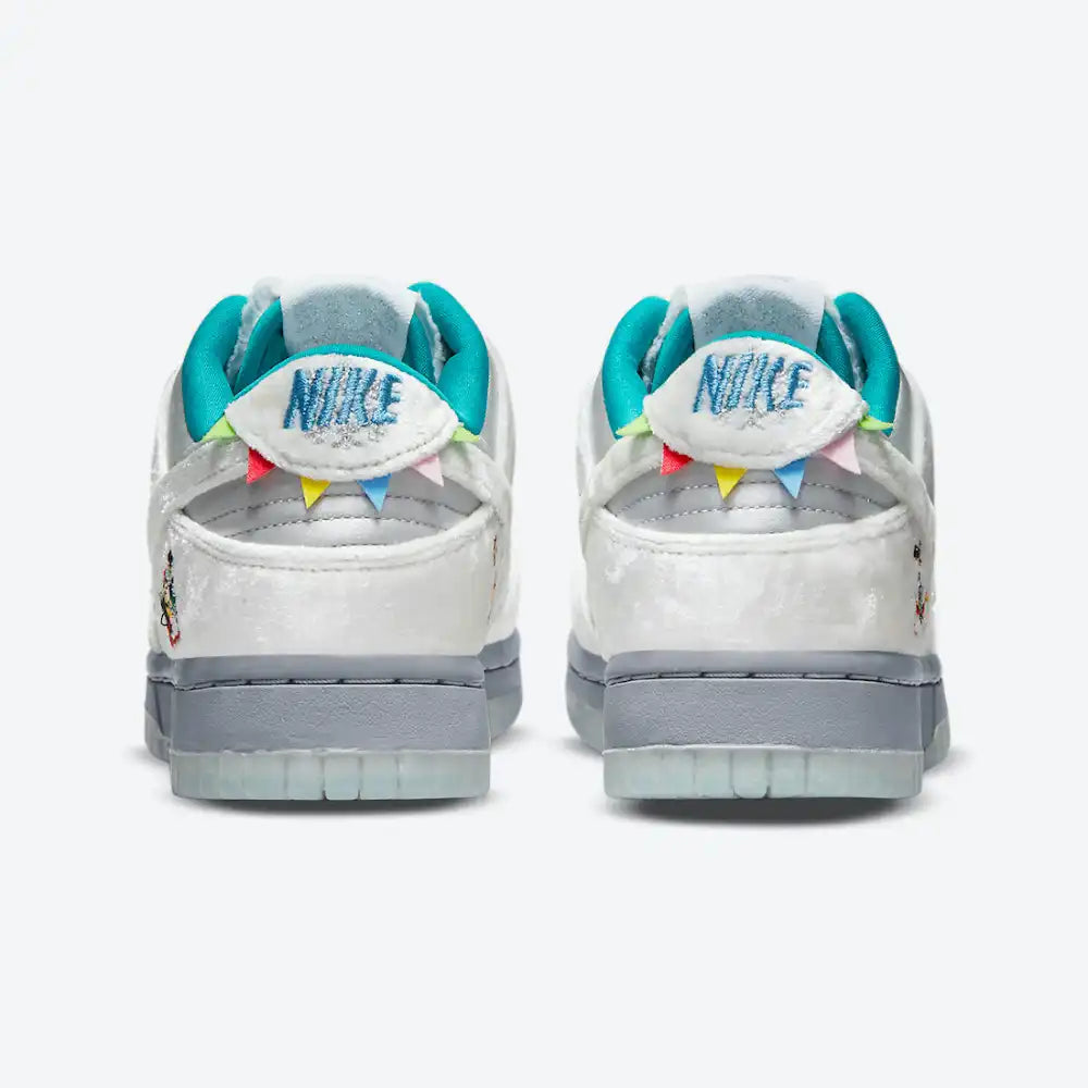 Nike Dunk Low "Ice"