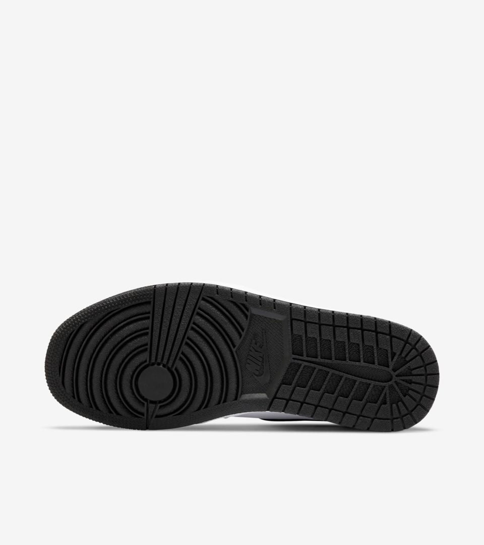 Nike Air Jordan 1 "light smoke grey"