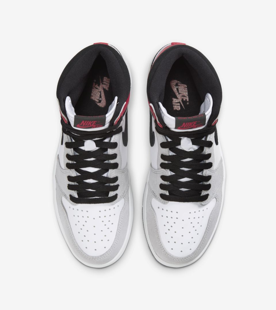 Nike Air Jordan 1 "light smoke grey"