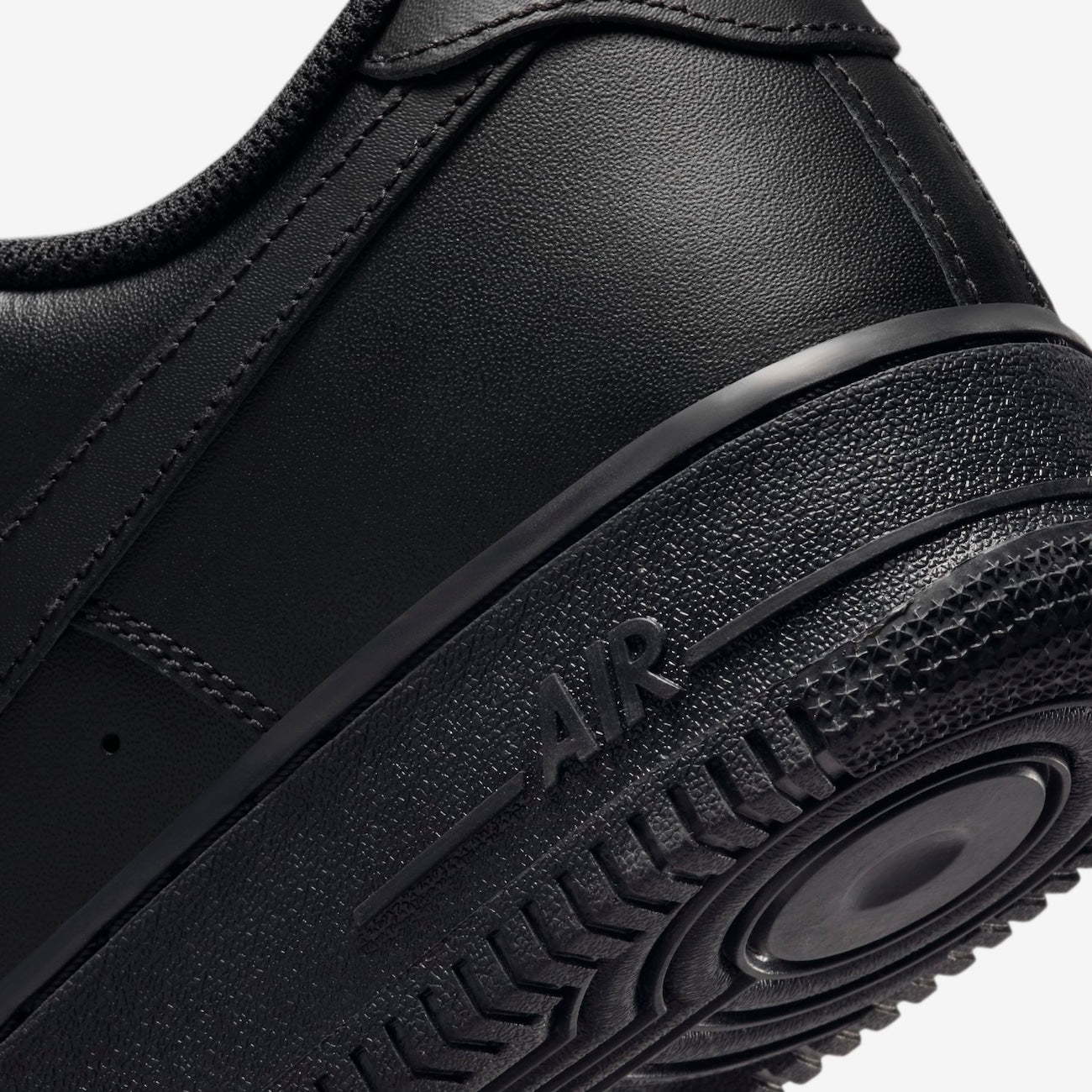 Nike Air Force 1 "Preto"