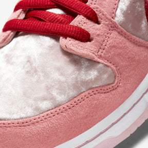 Nike SB Dunk Low "Strangelove"