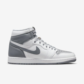 Nike Air Jordan 1 Retro High OG "Stealth"