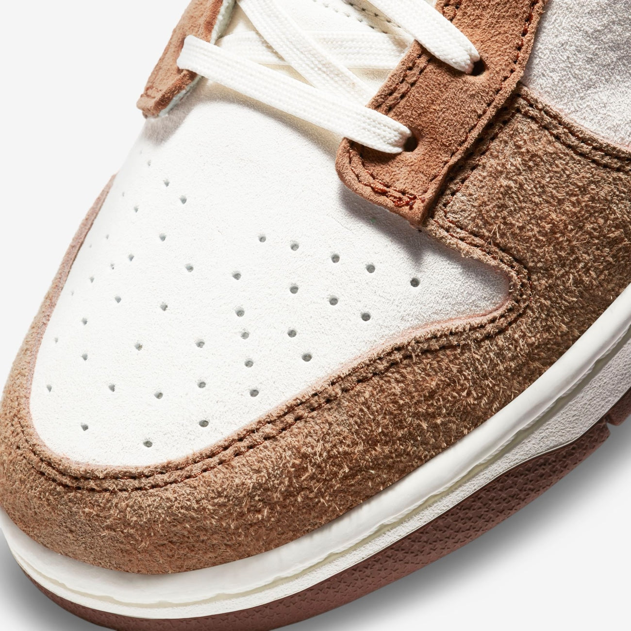 Nike SB Dunk Low Premium "Medium Curry"