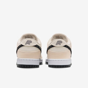Nike Dunk Low x “ Pearl White” Albino & Preto