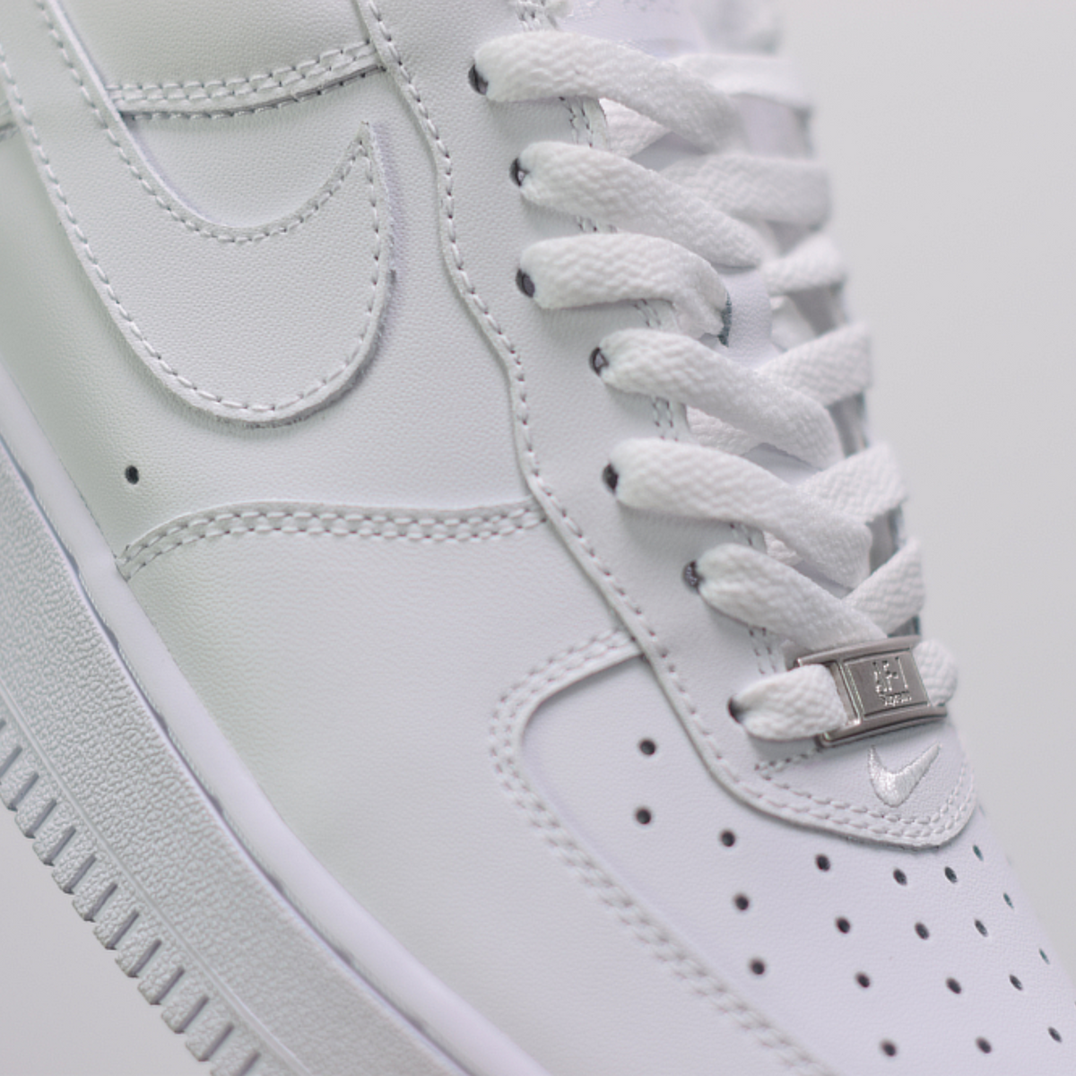 Nike Air Force 1 Low x SUPREME "White"