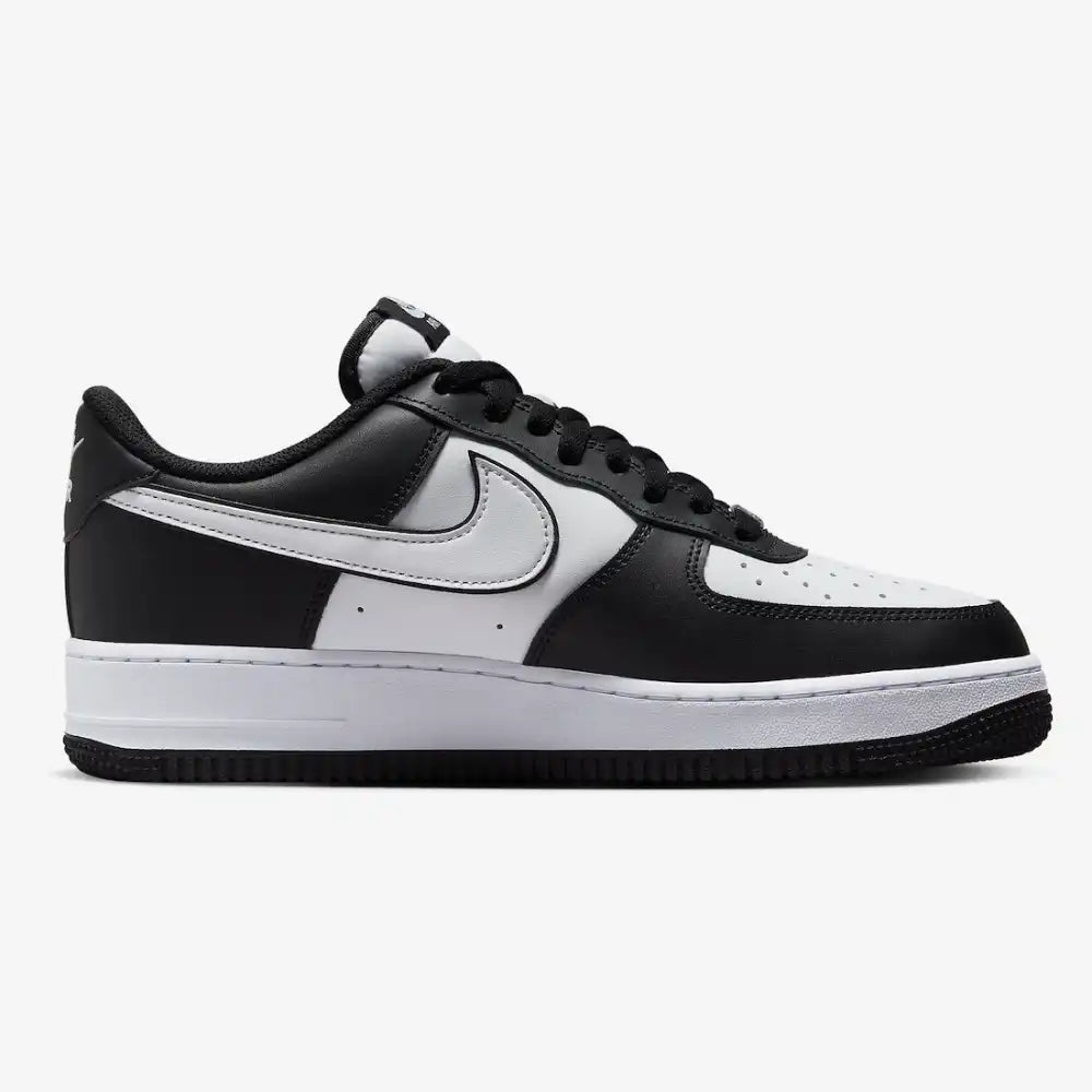 Nike Air Force 1 Low "Panda"