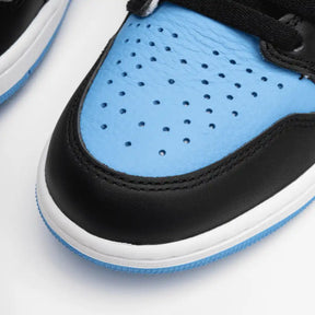 Nike Air Jordan 1 Retro High OG UNC Toe