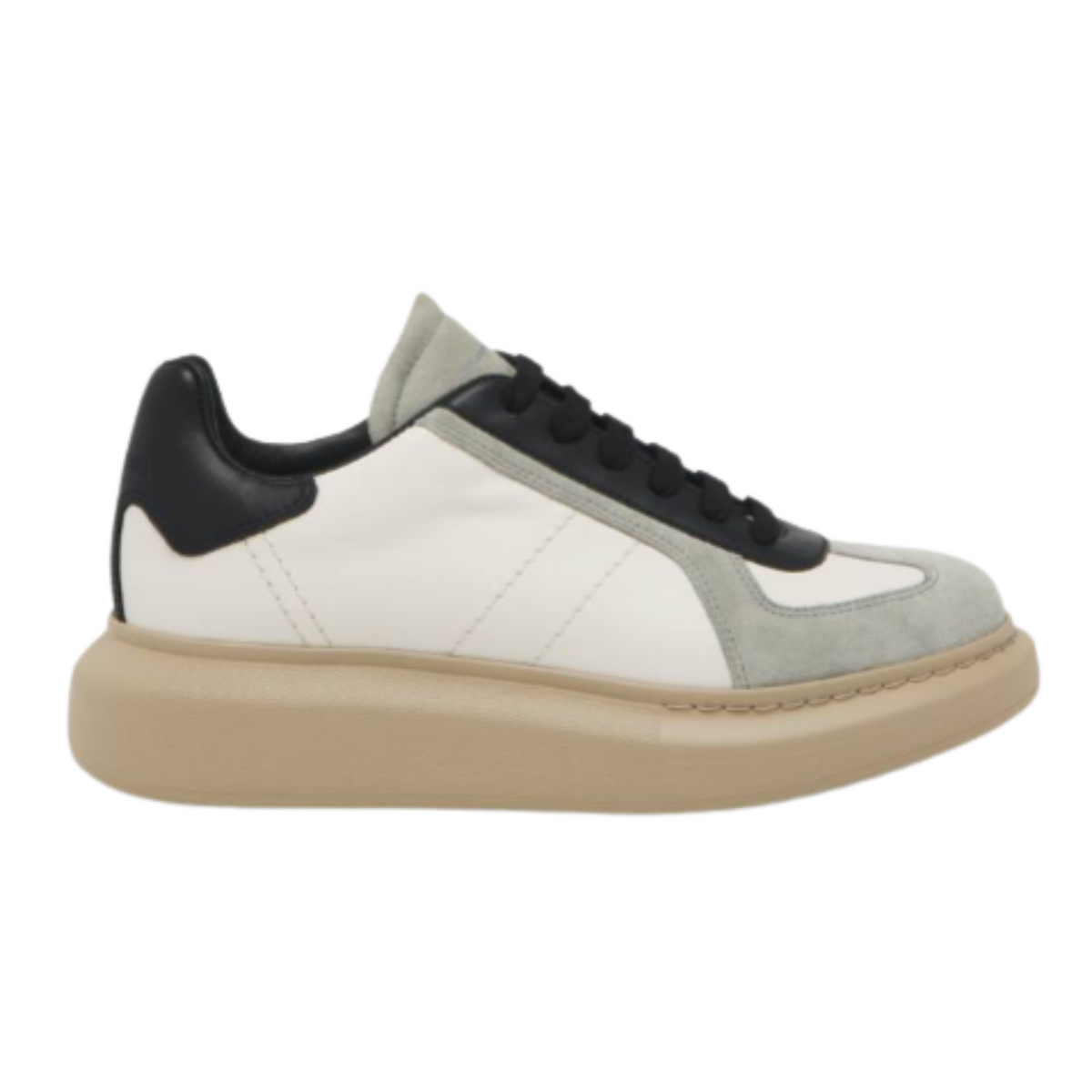 Men's Oversized Retro Sneaker in Off Whitegreyblack