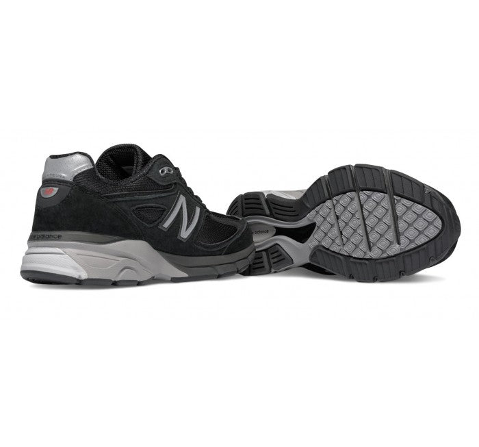 New Balance Womans W990v4 "All Black"